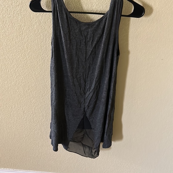 Tank top - Picture 2 of 4